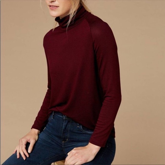 Amour Vert Women's Lily Turtleneck S Top Green Soft Modal Boxy Stretch Revolve - Picture 9 of 9